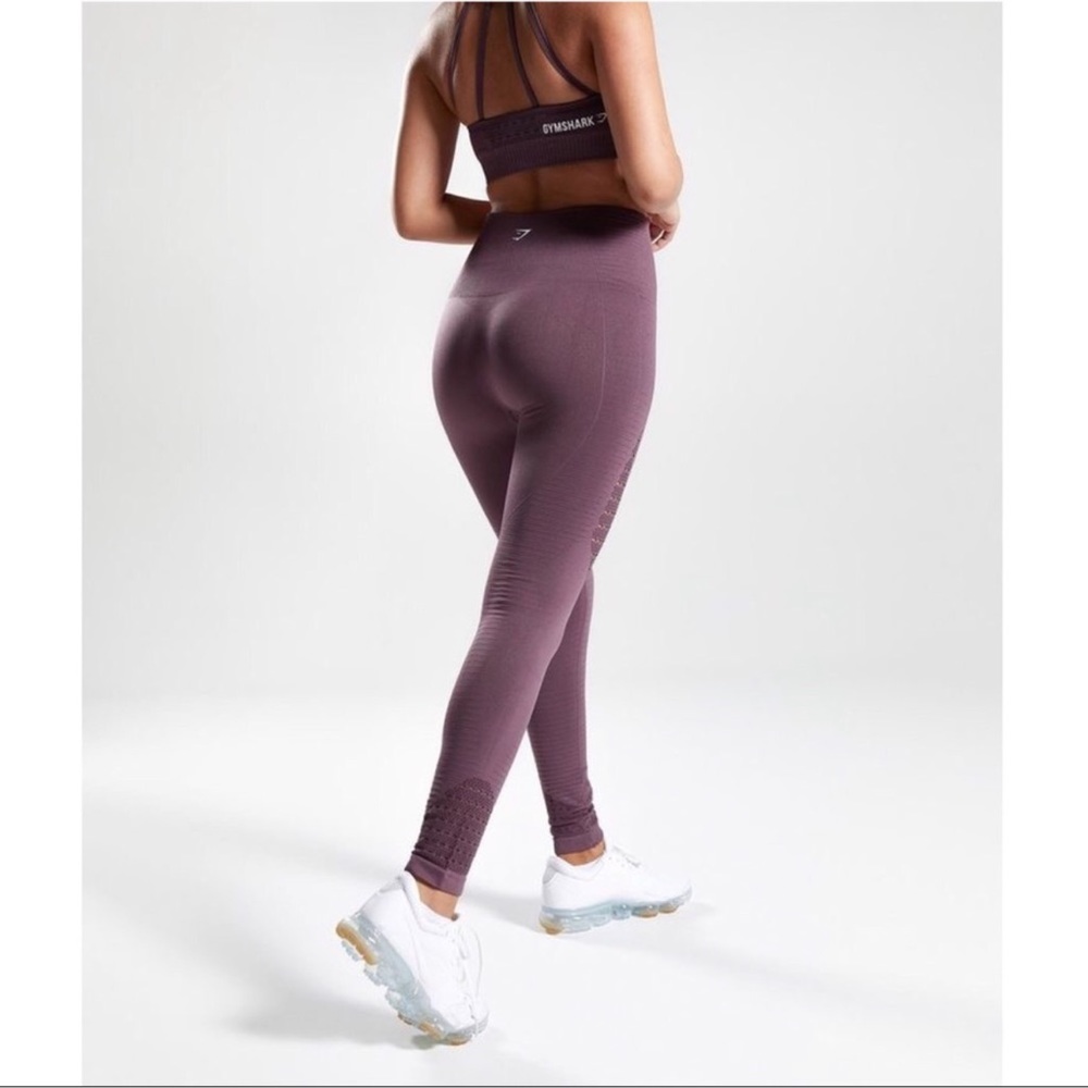 Gymshark Energy Seamless Set: Sports Bra & High Waisted Leggings in Purple Wash